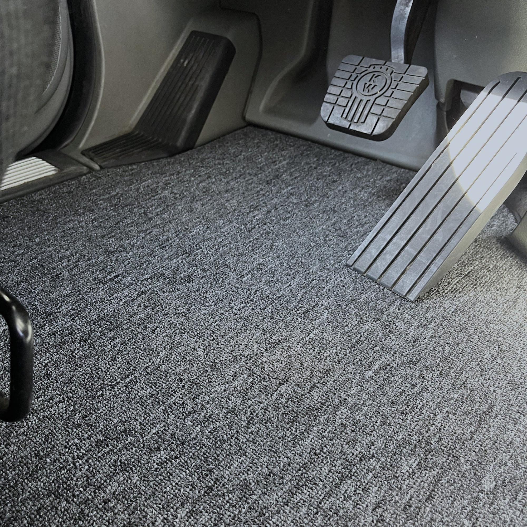 Kenworth T680 Premium carpet floor mats Full set - Truck Accessories: Floor  Mats, Curtains 