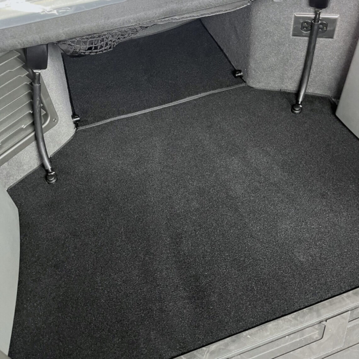 Volvo VNL 670 Carpet mats Sleeper set